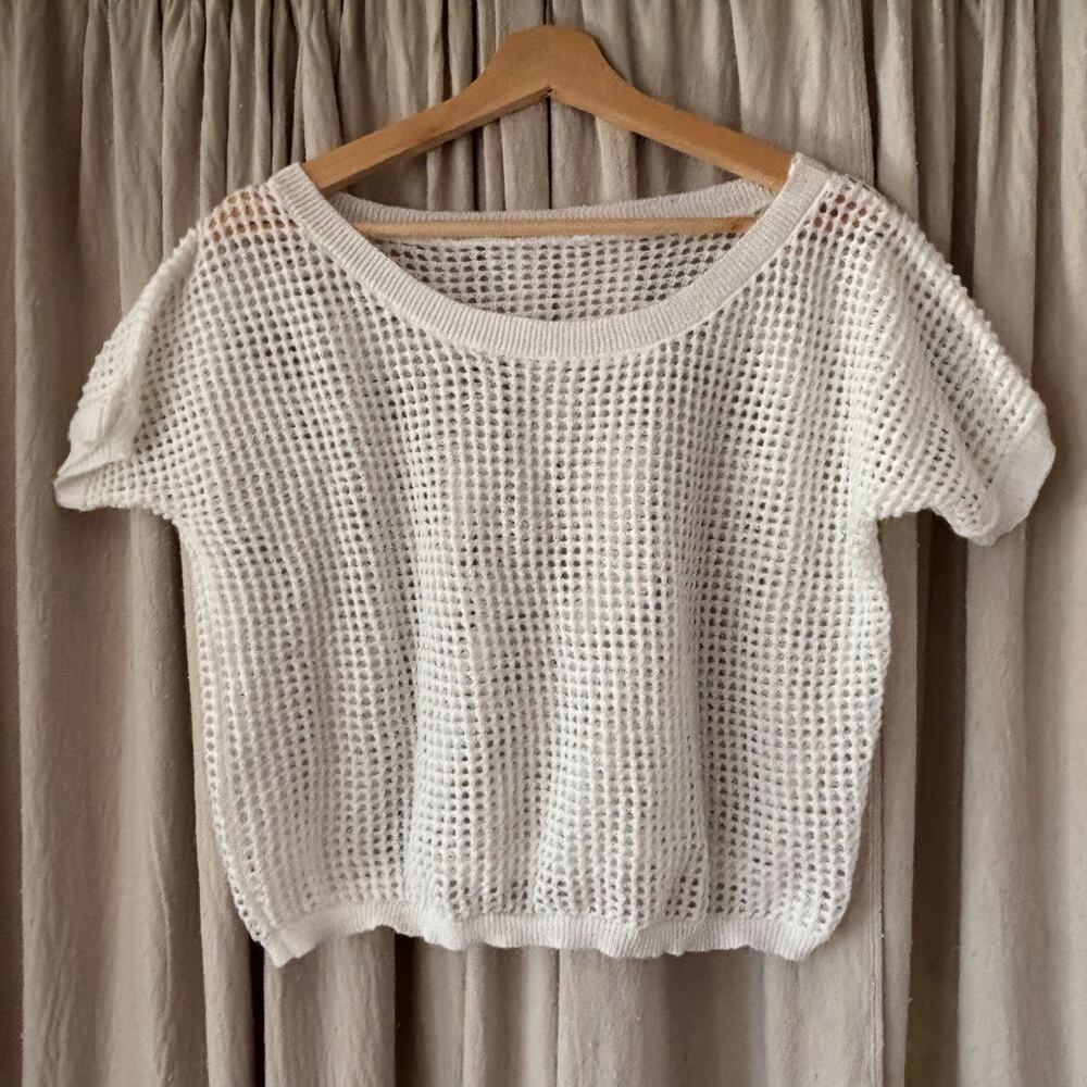 White Open Knit Crop Top Short Sleeve Soft Mesh Sweater Size M